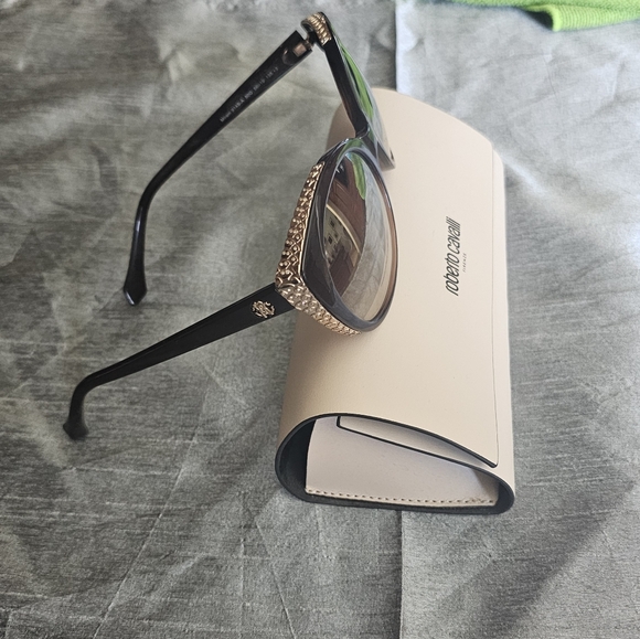 Robert Cavalli Sunglasses - Picture 3 of 4